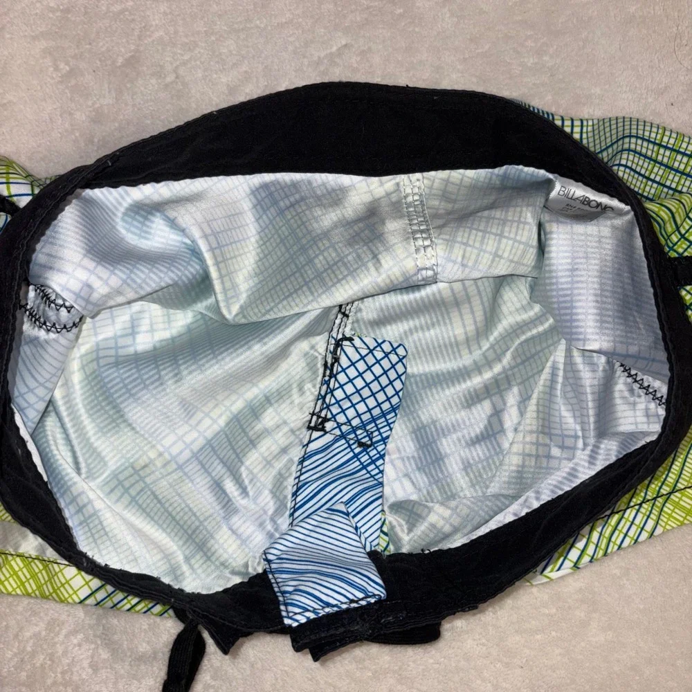 BILLABONG Board Shorts Mens Size 32 Blue‎ Green Plaid M119PGRI Swim Trunks